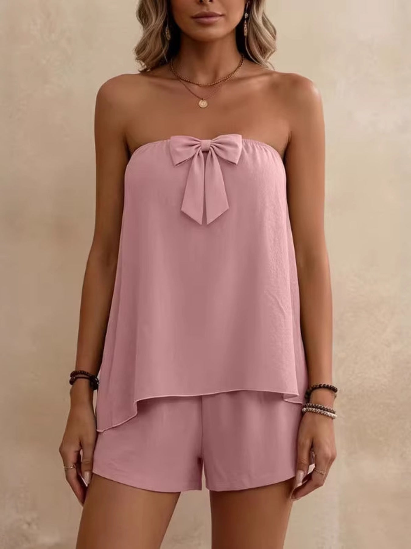 Conjunto de top tubo y shorts con lazo