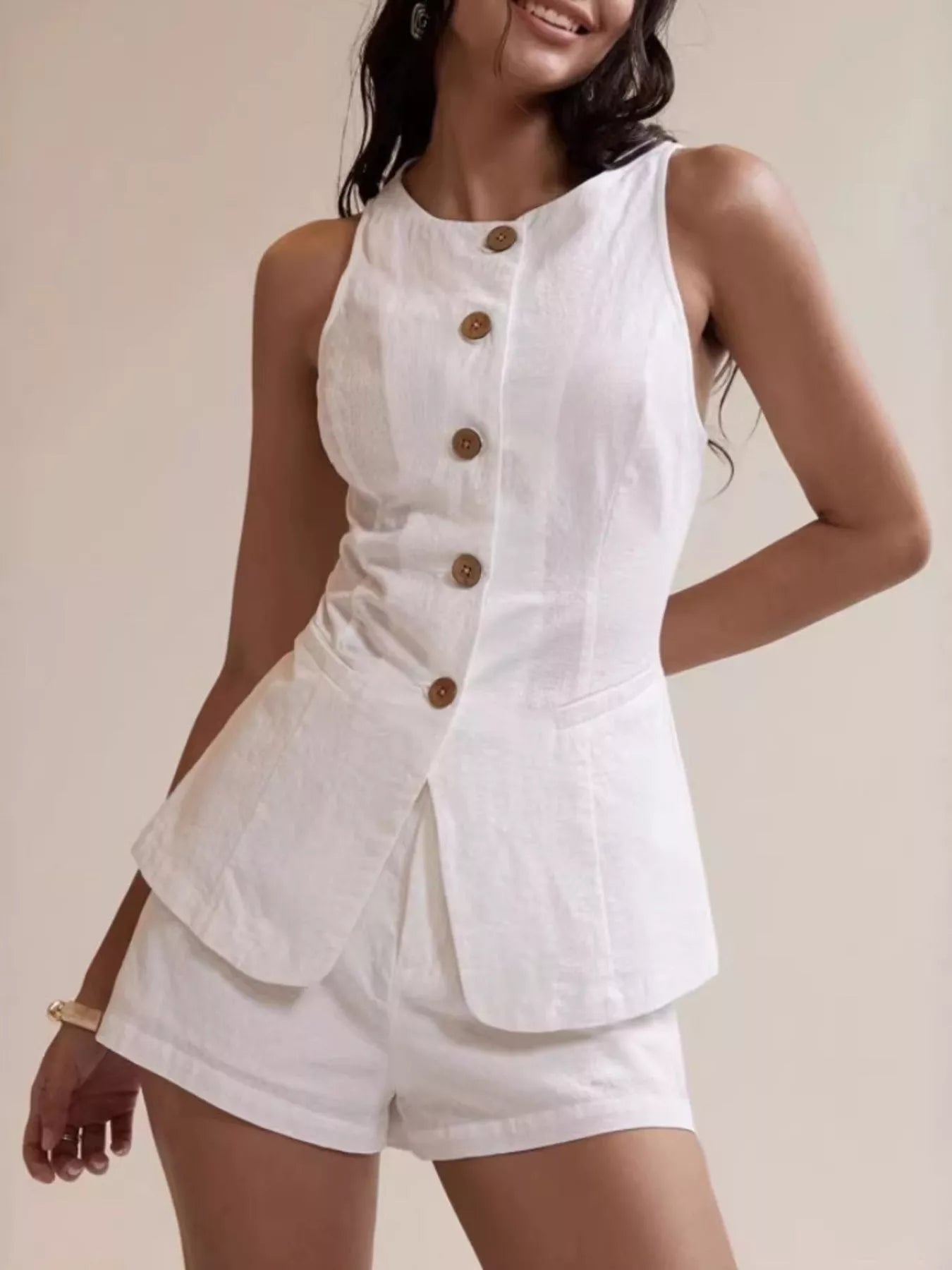 Conjunto de camisa con botones y shorts
