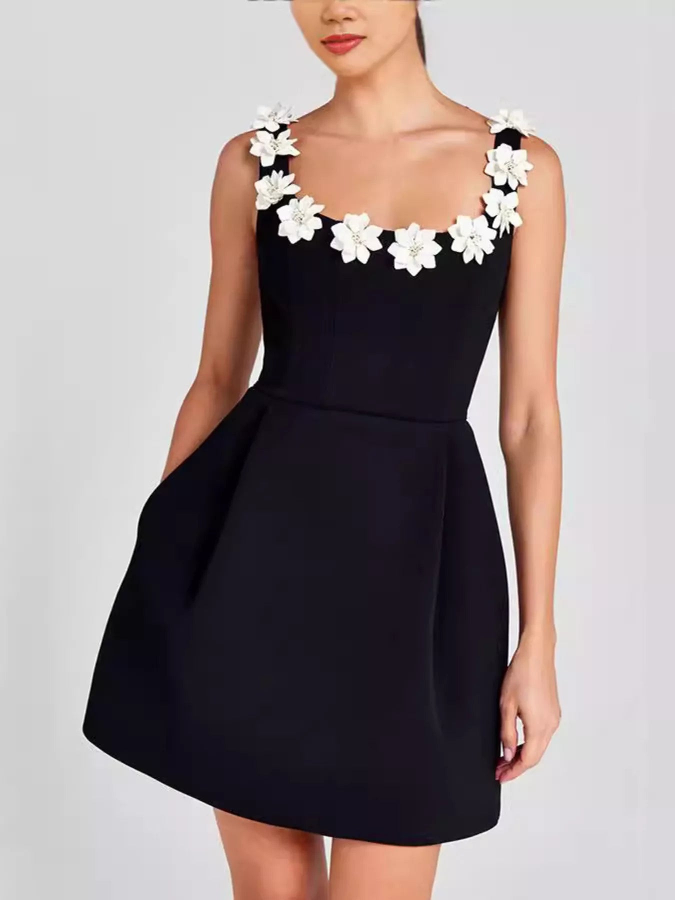 Minivestido floral con bolsillos