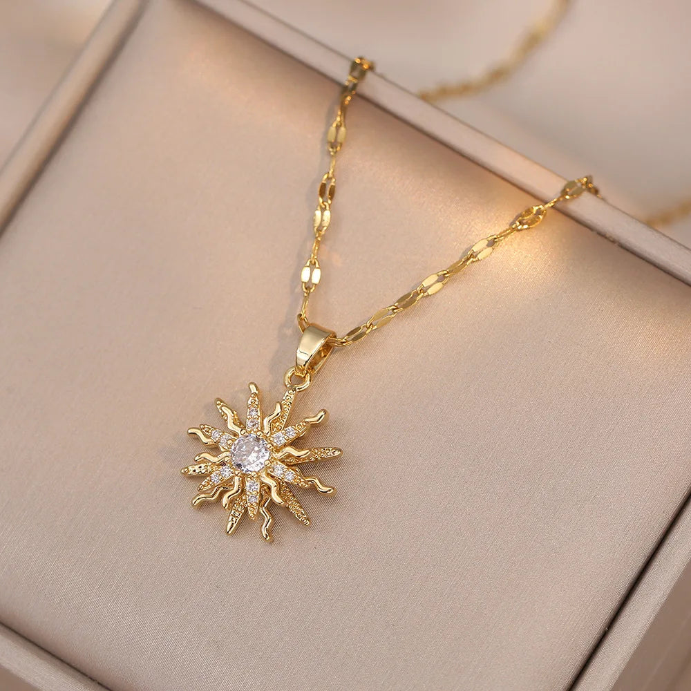 Rotating Flower Necklace