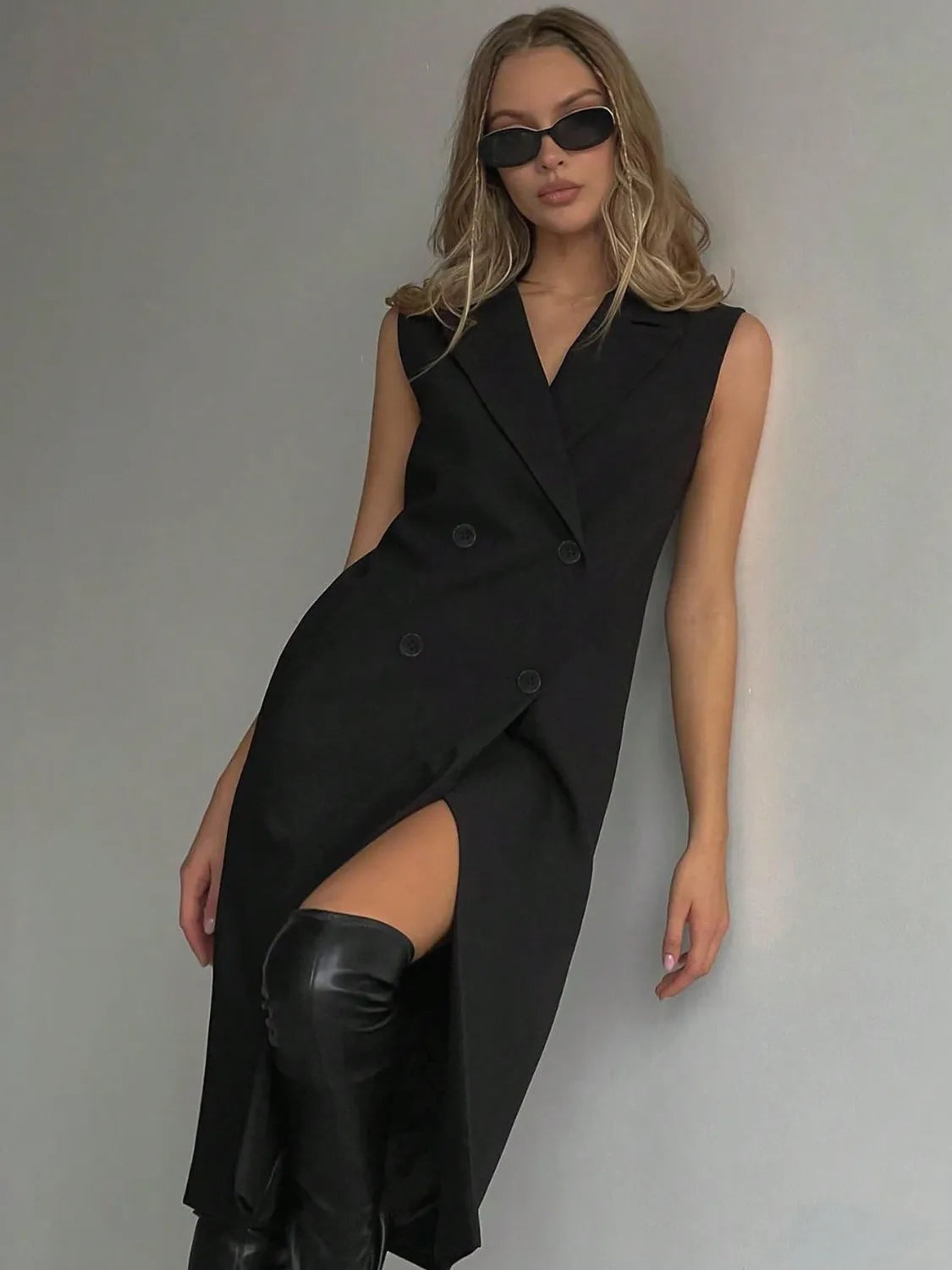 Lapel Collar Sleeveless Longline Blazer